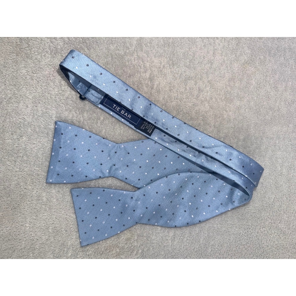 The Tie Bar Mens Light Blue Polka Dot 100% Silk Self-Tie Bow Tie Adjustable
